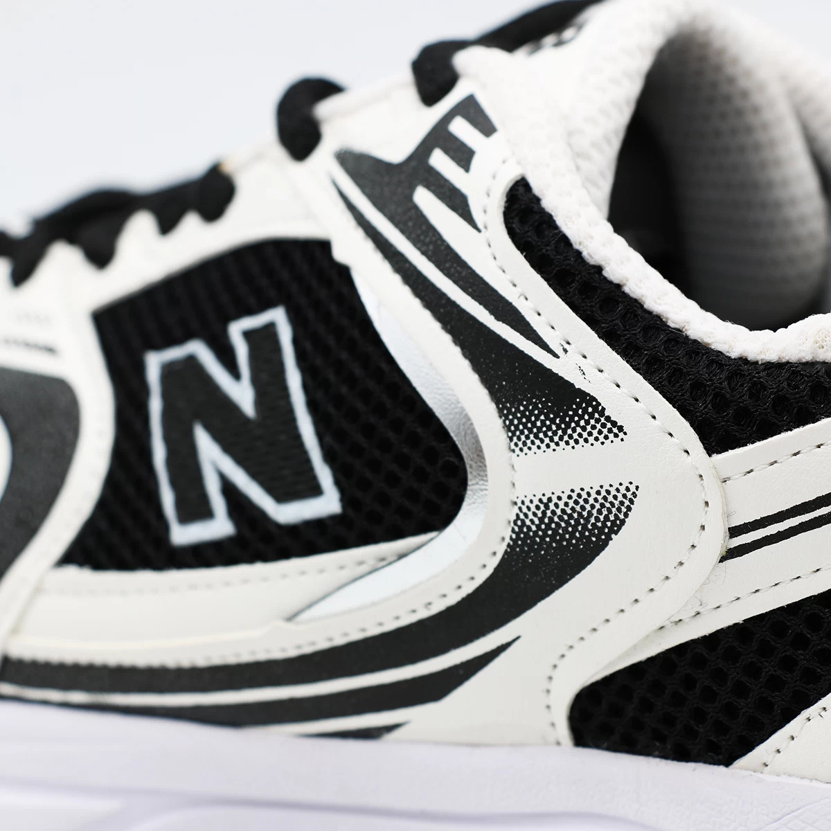 کتانی نیوبالانس New Balance 530 Black White