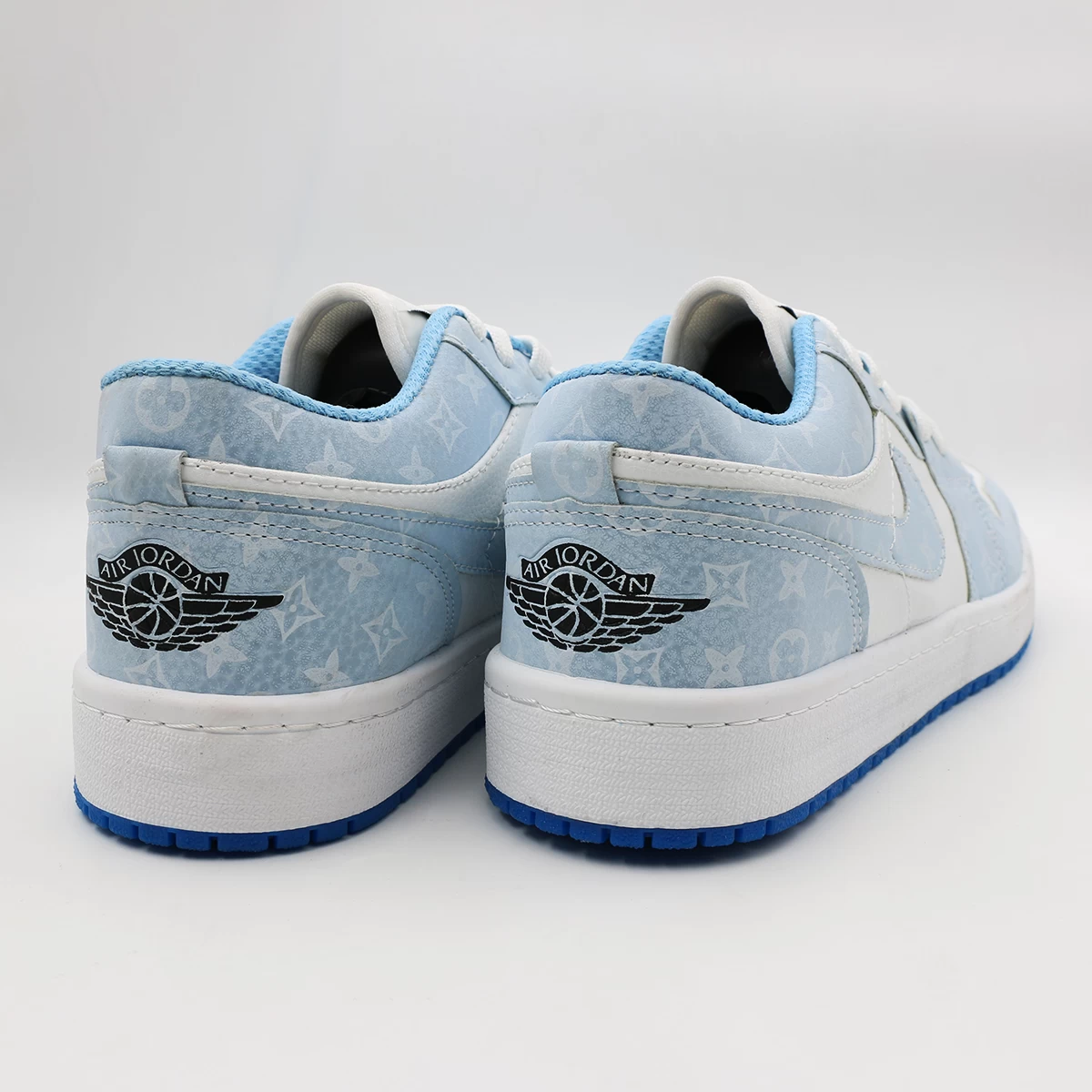 کتانی نایک جردن سفید آبی Nike Air Jordan