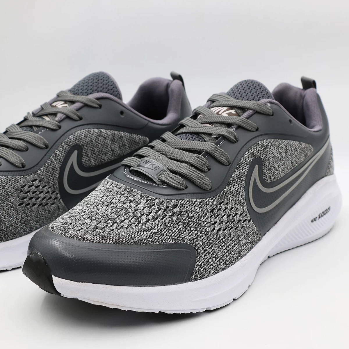 کتانی نایک زوم طوسی تیره Nike Zoom X