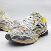 کتانی ساکونی سفید زرد Saucony Guide 5