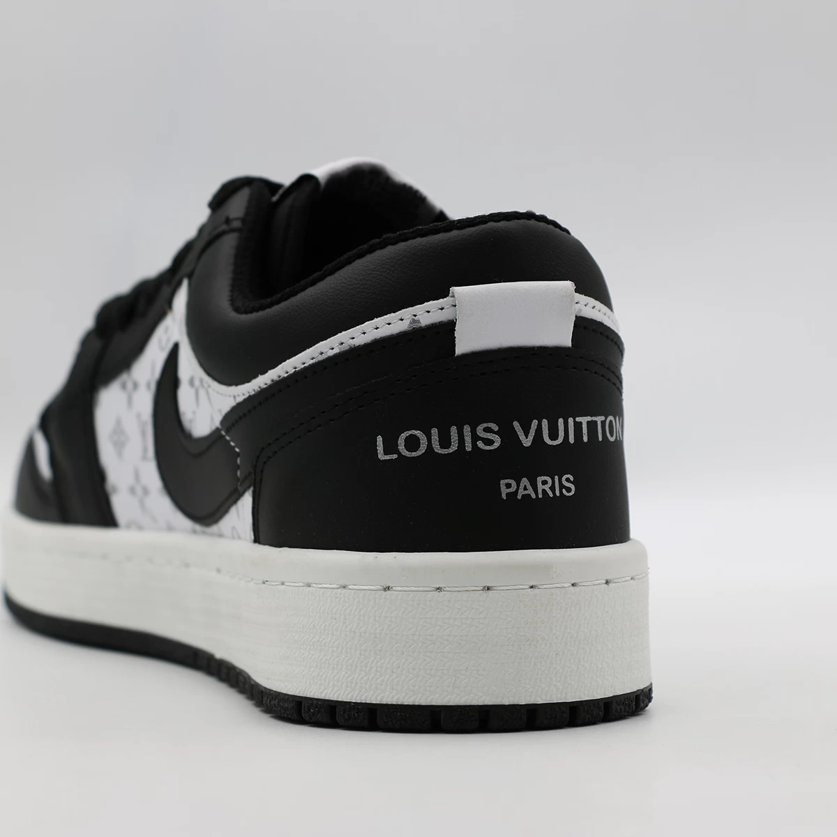 کتانی نایک جردن مشکی سفید Nike Air Jordan