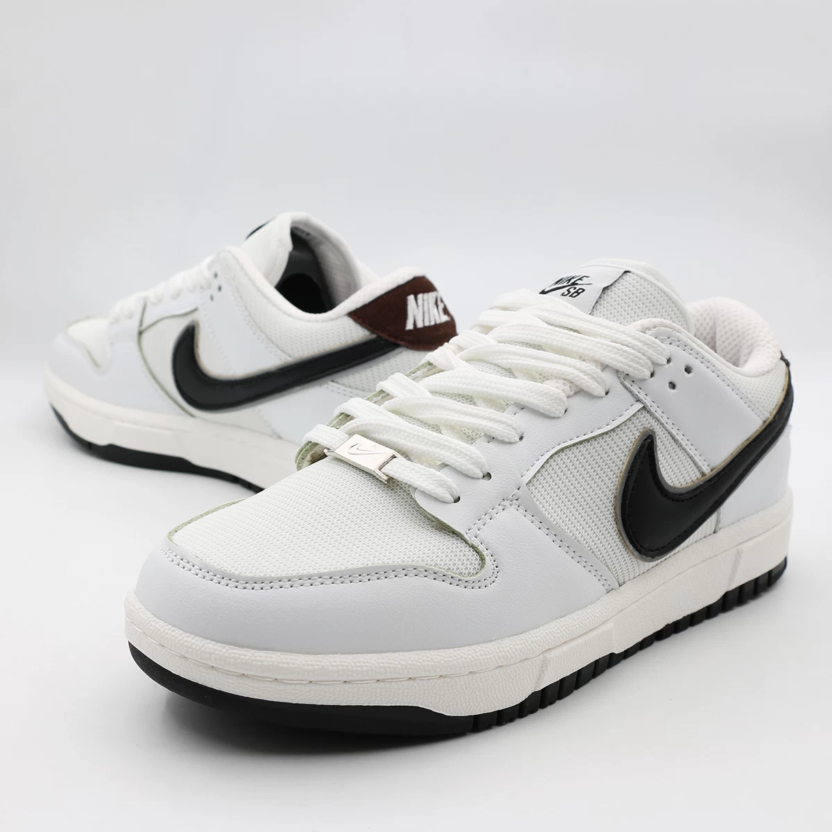 کتانی نایک جردن سفید مشکی Nike Sb Jordan