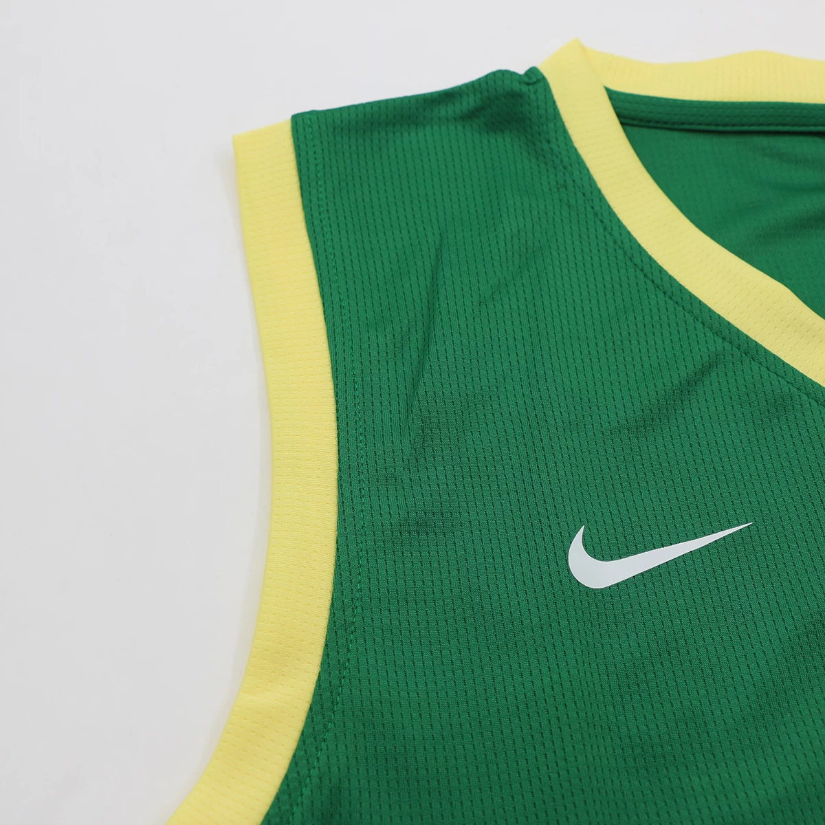 لباس شورت بسکتبالی میلواکی  Milwaukee Basketball Jersey green
