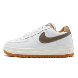کتانی نایک ایرفورس سفید نسکافه ای Nike