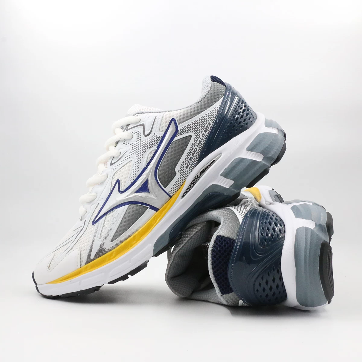 کتانی میزانو طوسی سفید MIZUNO HALO MIX