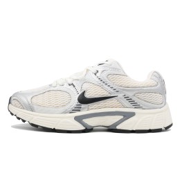 کتانی نایک سفید مشکی Nike V5K