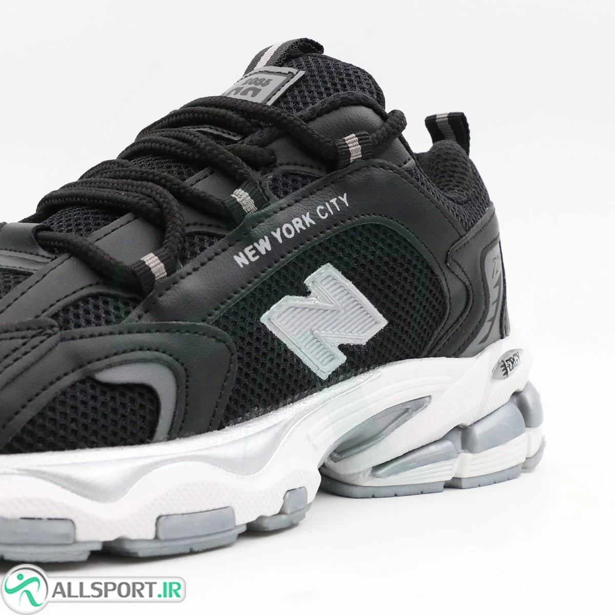 نیوبالانس مشکی سفید New Balance 725