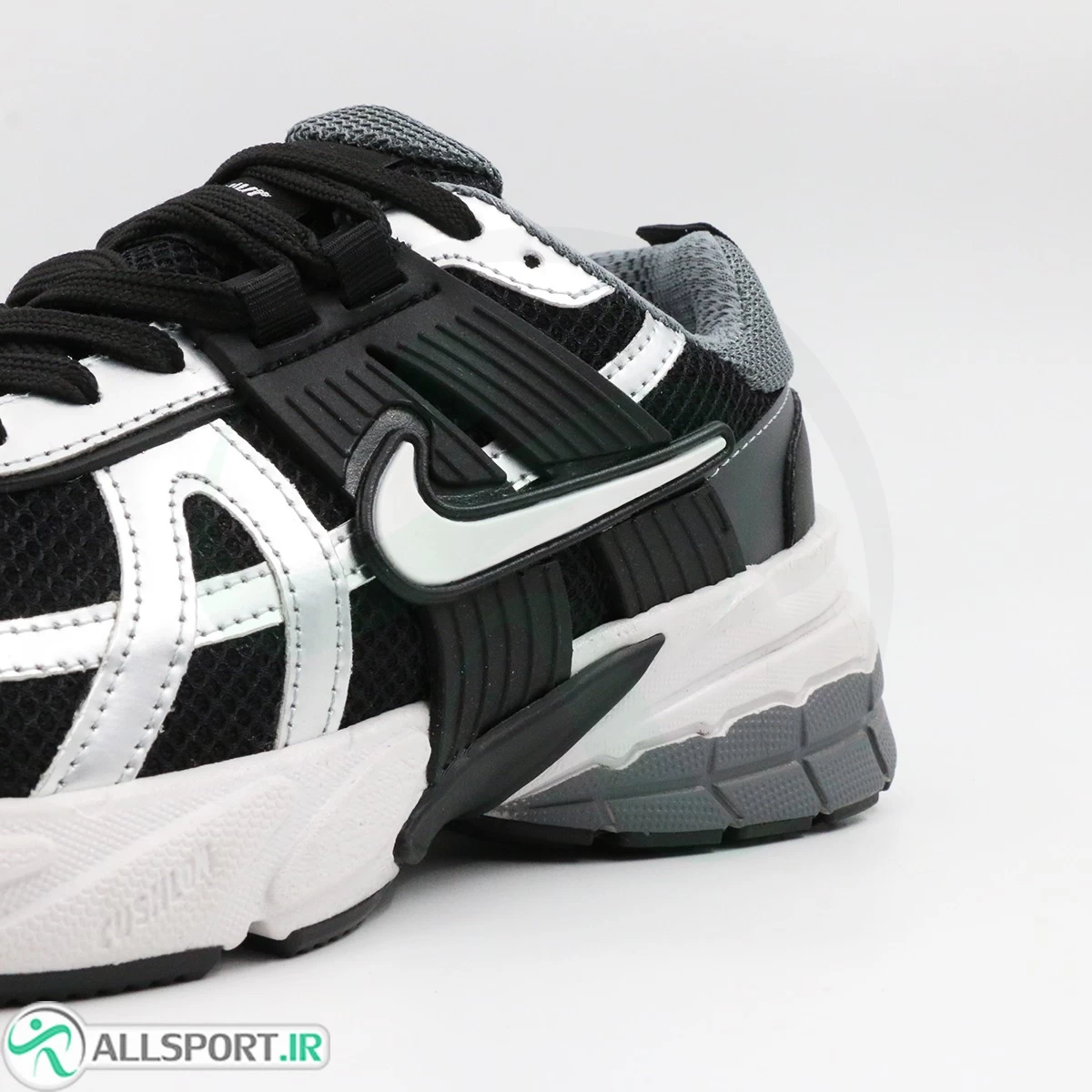 کتانی نایک نقره ای مشکی Nike V2k