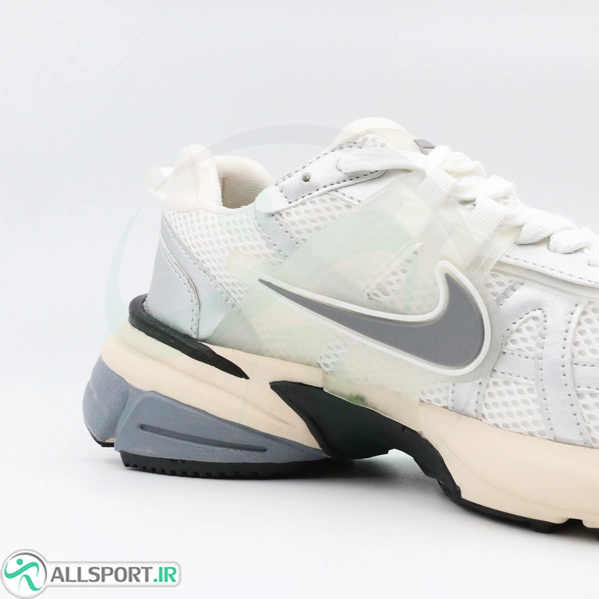 کتانی نایک نقره ای Nike V2K White