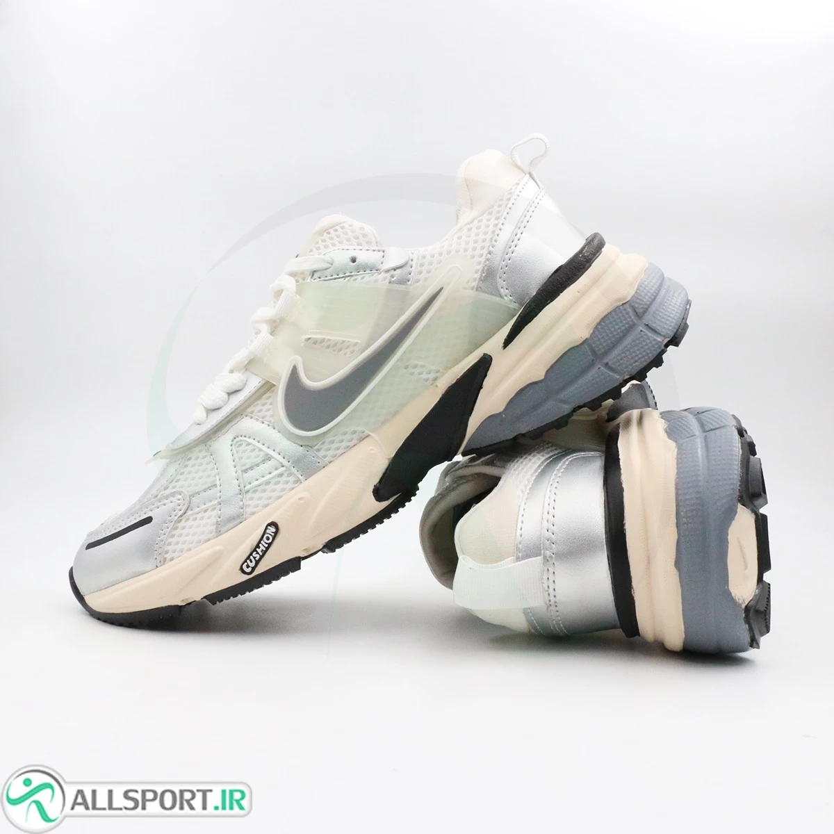 کتانی نایک نقره ای Nike V2K White