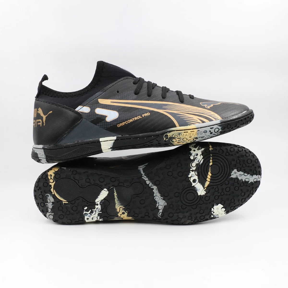 کفش فوتسال پوما اولترا مشکی طلایی Puma Ultra