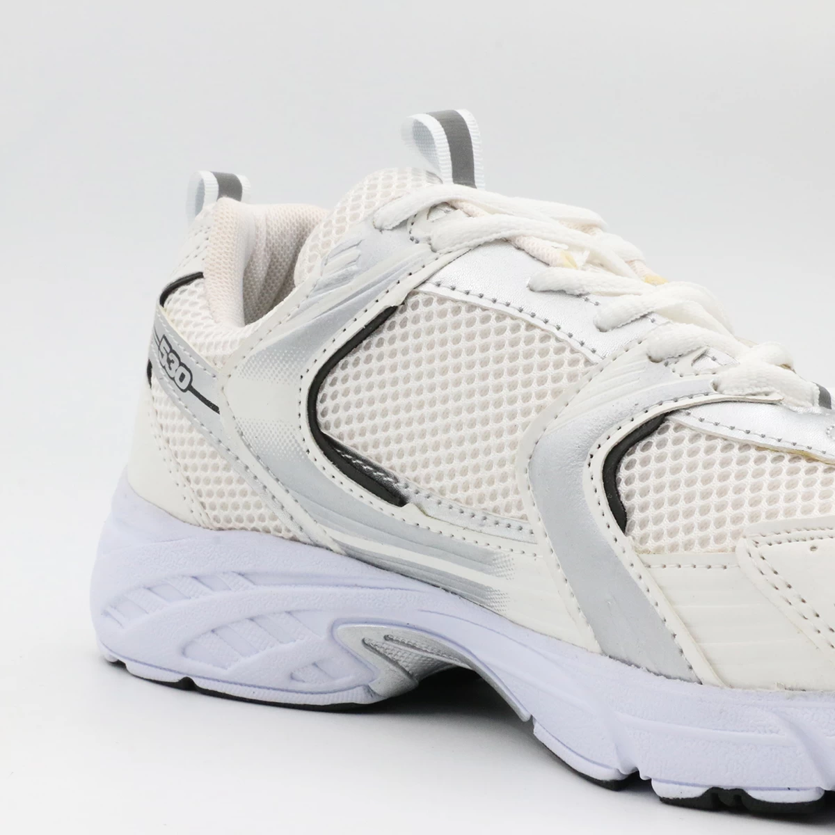 کتانی نیوبالانس سفید طوسی مشکی New Balance 530