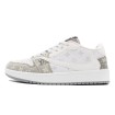 کتانی نایک ترویس سفید طوسی Nike Travis Lv