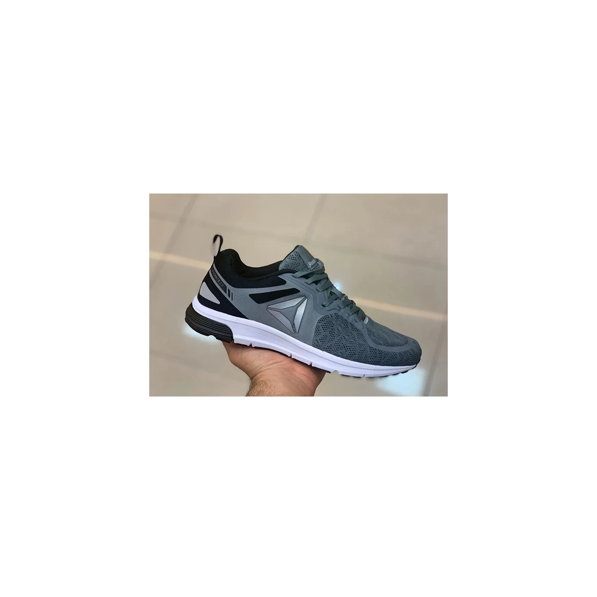 کتانی رانینگ مردانه ریبوک Reebok Distance