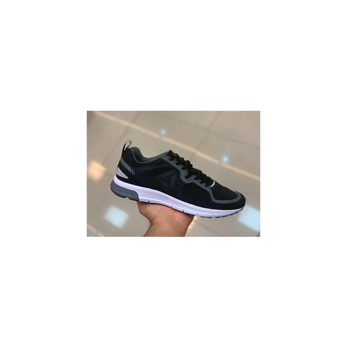 کتانی رانینگ مردانه ریبوک Reebok Distance Black