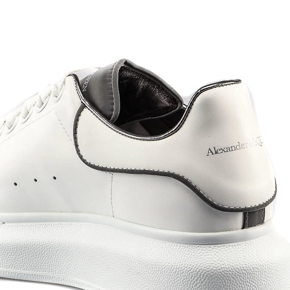 کتانی رانینگ زنانه الکساندر طرح اصلی سفید مشکی Alexander Mcqueen Raised Sole White Black Sneaker