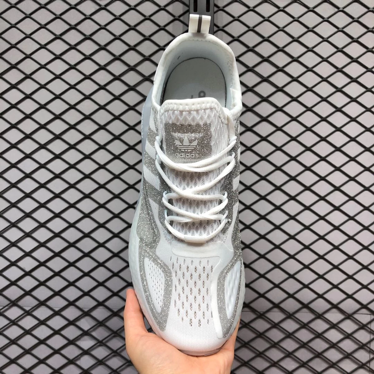 کتانی رانینگ زنانه ادیداس طرح اصلی سفید نقره ای Adidas ZX 2K Crystal WhiteSilver Running