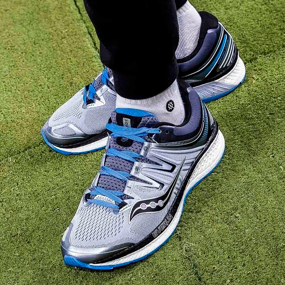 کتانی رانینگ مردانه ساکونی Saucony Hurricane ISO S20411-2