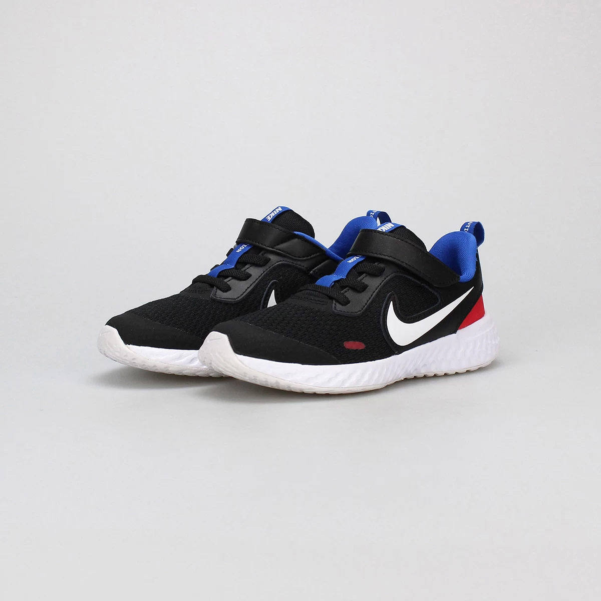 کتانی رانینگ بچه گانه نایک Nike Revolution 5 BQ5672-020