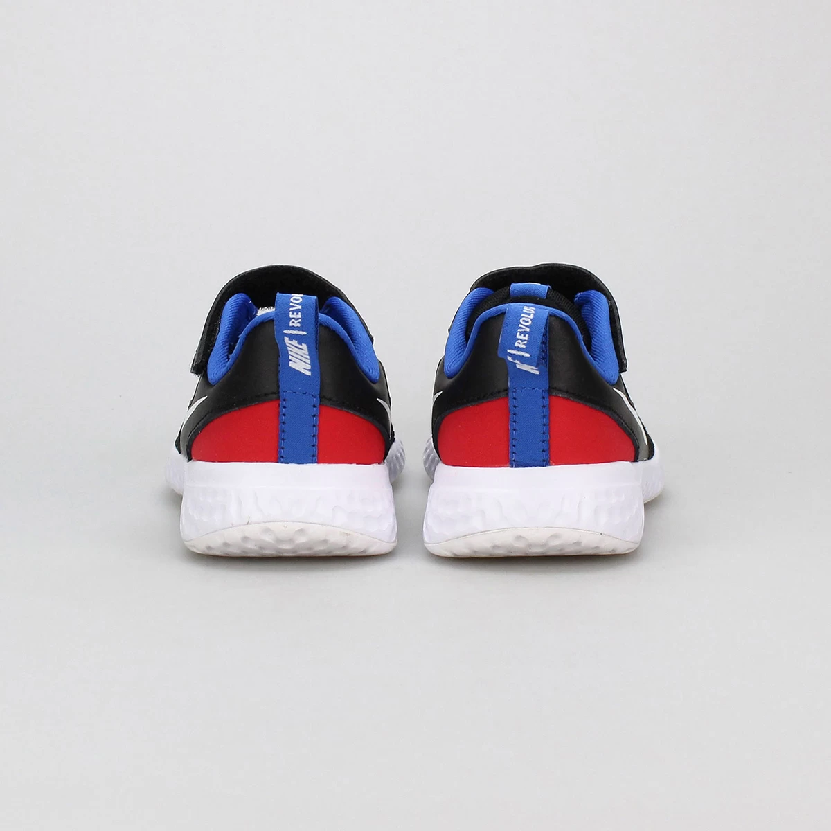 کتانی رانینگ بچه گانه نایک Nike Revolution 5 BQ5672-020