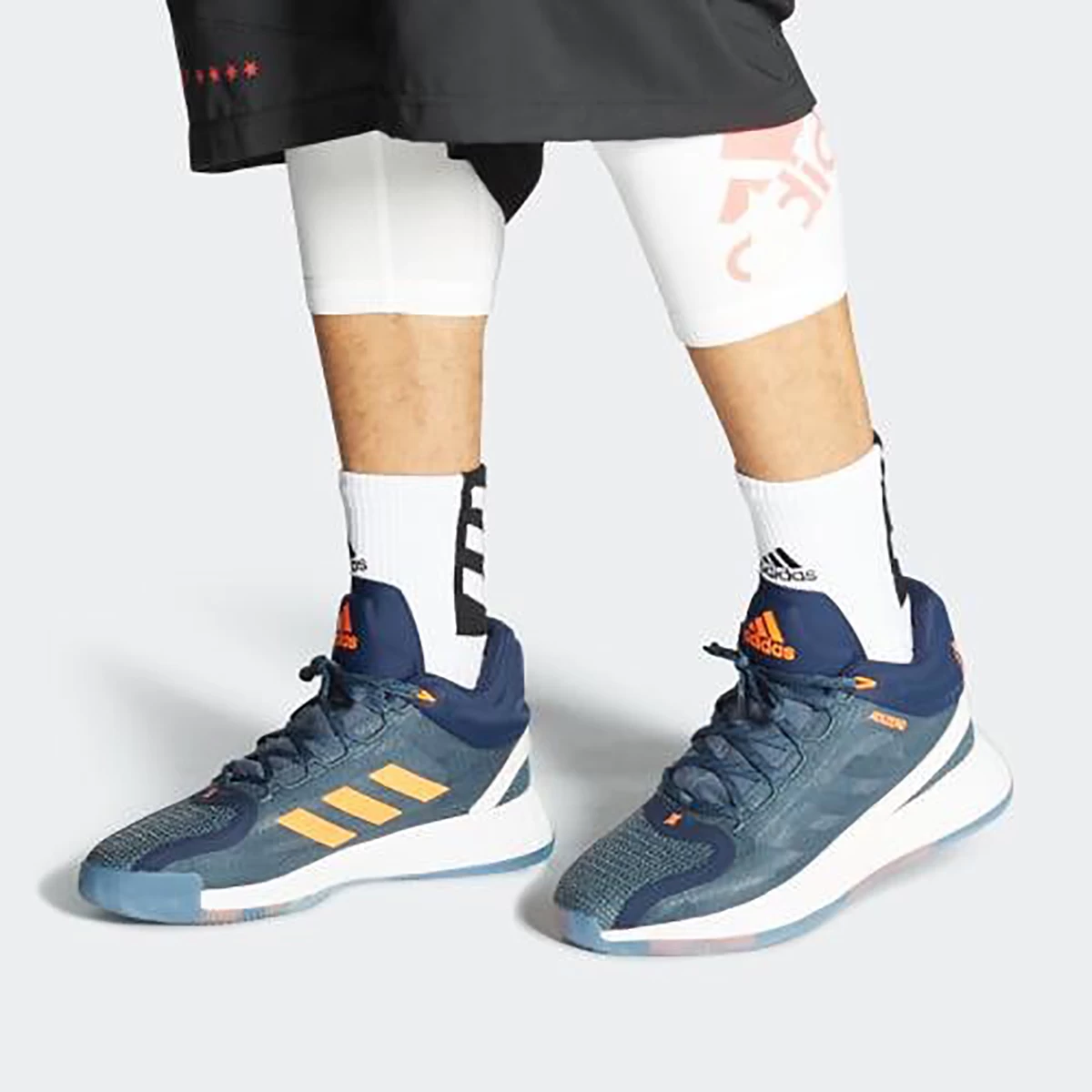 کفش بسکتبال آدیداس طرح اصلی Adidas De Rose 11