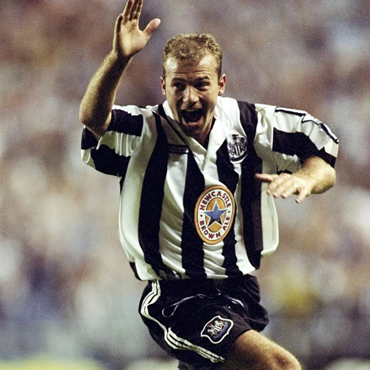 لباس کلاسیک نیوکاسل Newcastle United 1995-1997 Home Soccer Jersey