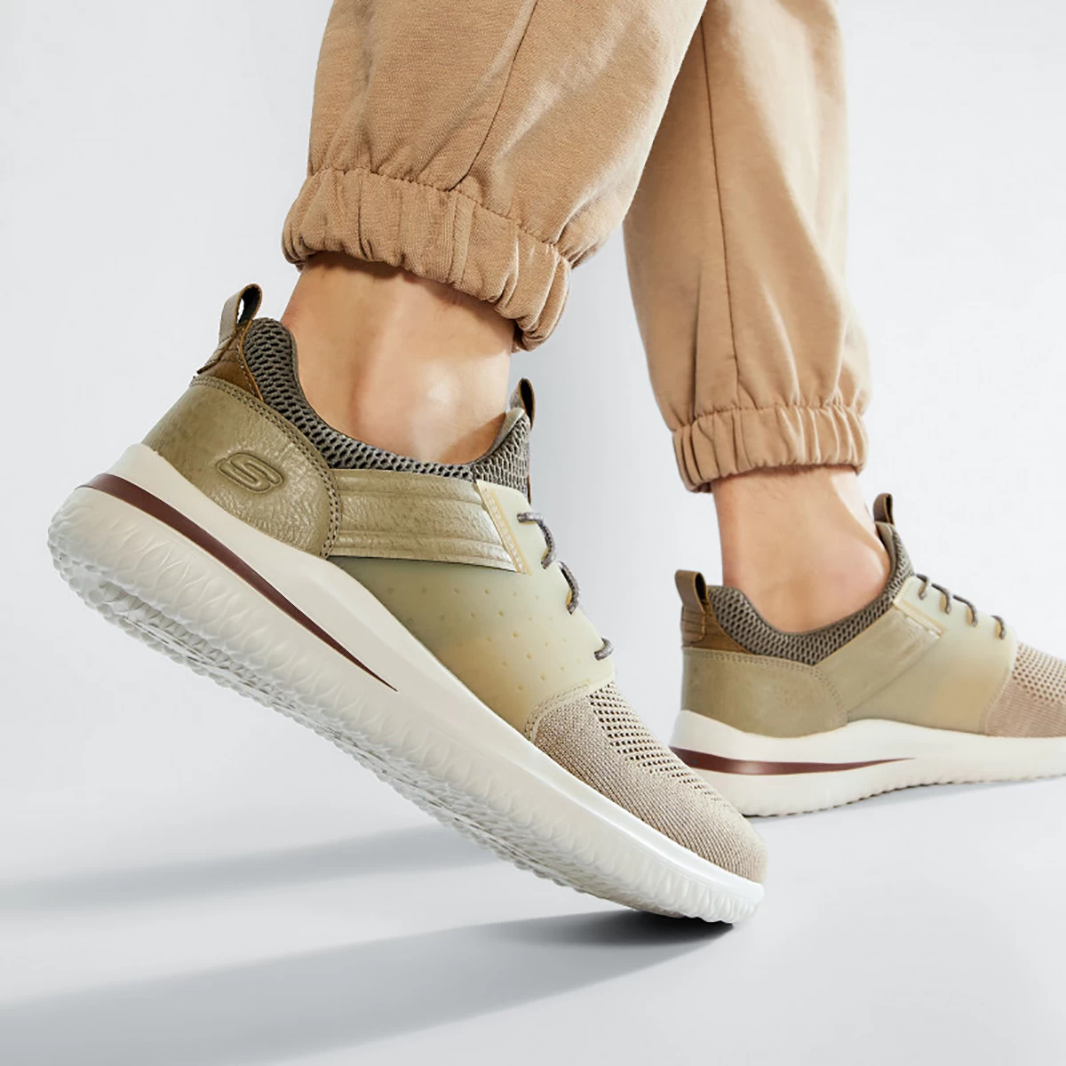 کتانی رانینگ مردانه اسکچرز Skechers 210238