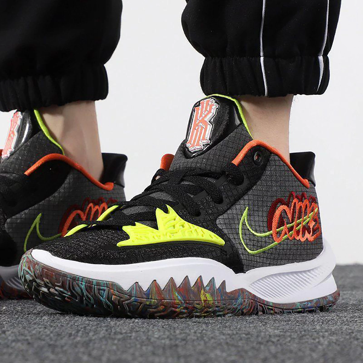 کفش بسکتبال مردانه نایک طرح اصلی Nike Kyrie 4 Low Grey Yellow