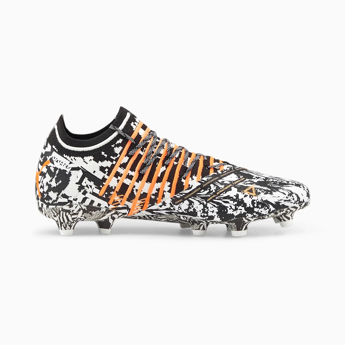 کفش فوتبال پوما فیوچر طرح اصلی Puma Future1.3 Teaser FG AG Whie Black Orang
