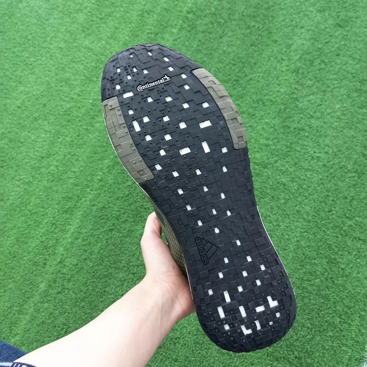 کتانی رانینگ مردانه آدیداس طرح اصلی Adidas Boosd HD Olive