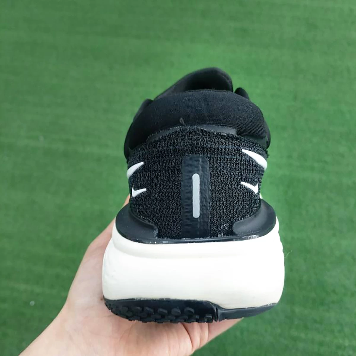 کتانی رانینگ زنانه نایک طرح اصلی Nike Zoom X Black White