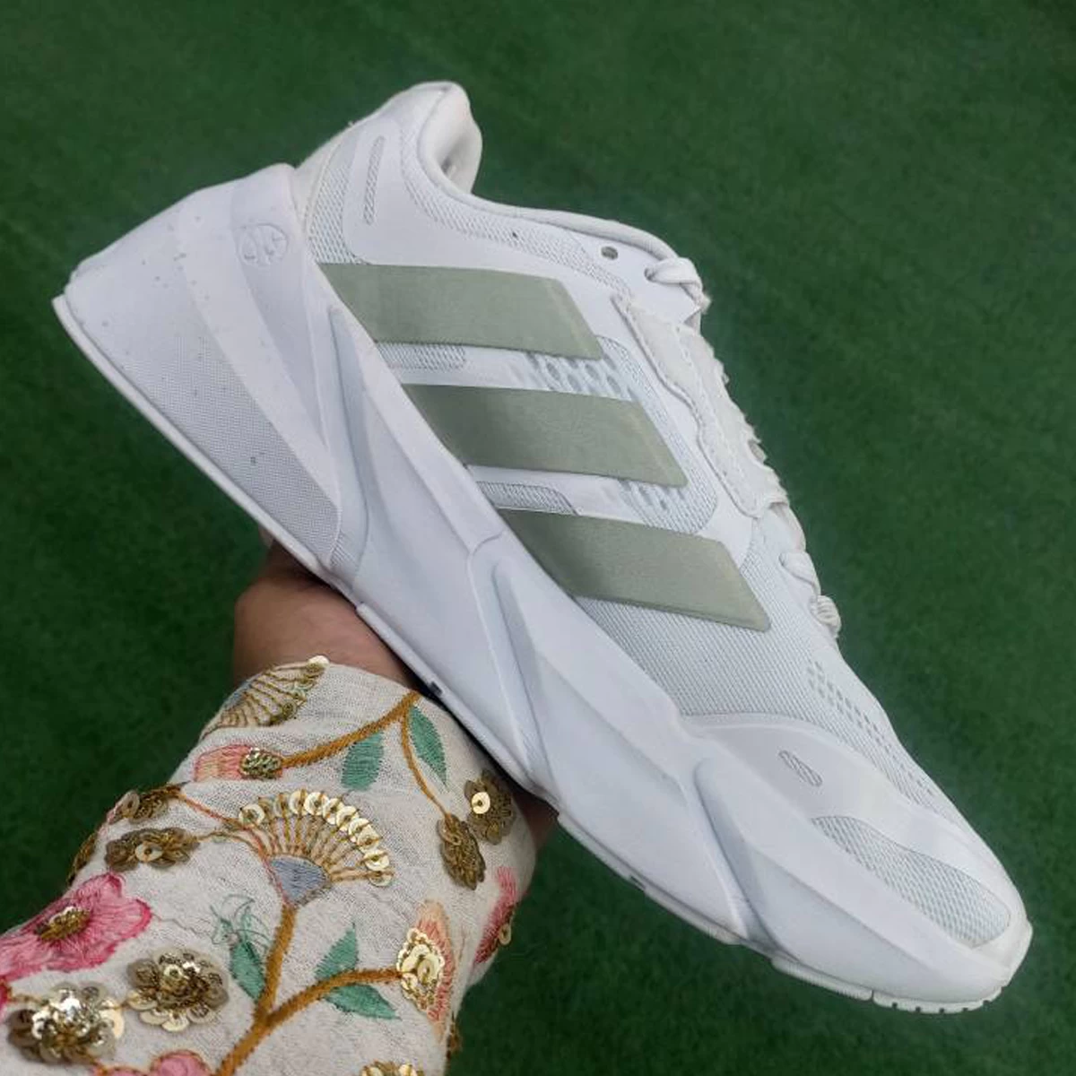 کتانی رانینگ زنانه آدیداس طرح اصلی Adidas Adistar Repetitor White Grey