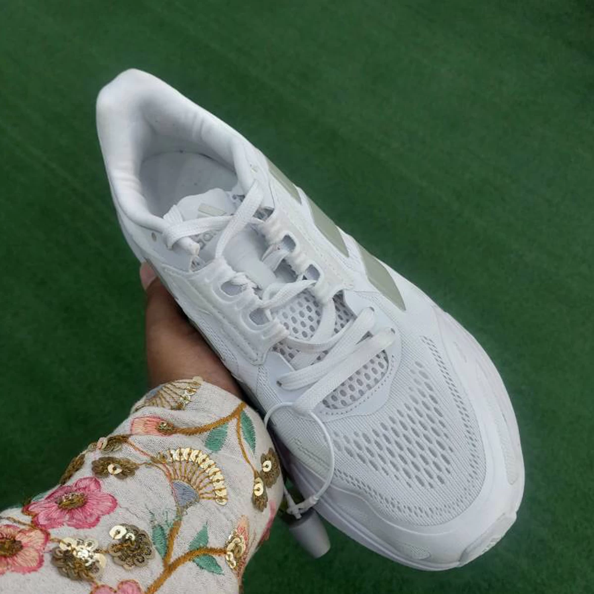 کتانی رانینگ زنانه آدیداس طرح اصلی Adidas Adistar Repetitor White Grey