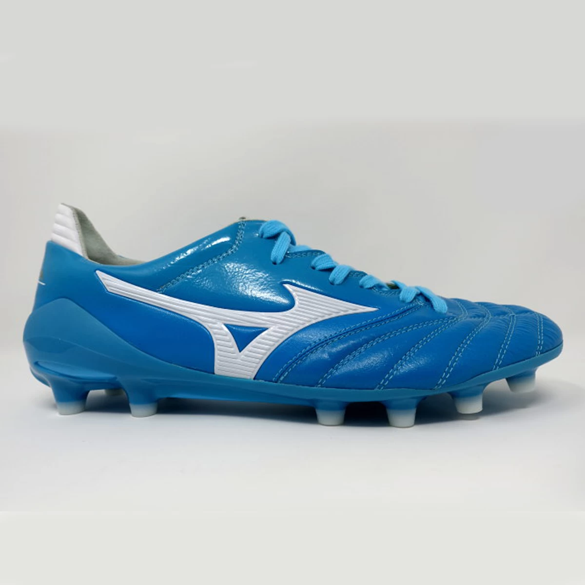 کفش فوتبال میزانو مورلیا طرح اصلی Mizuno Morelia Neo Blue