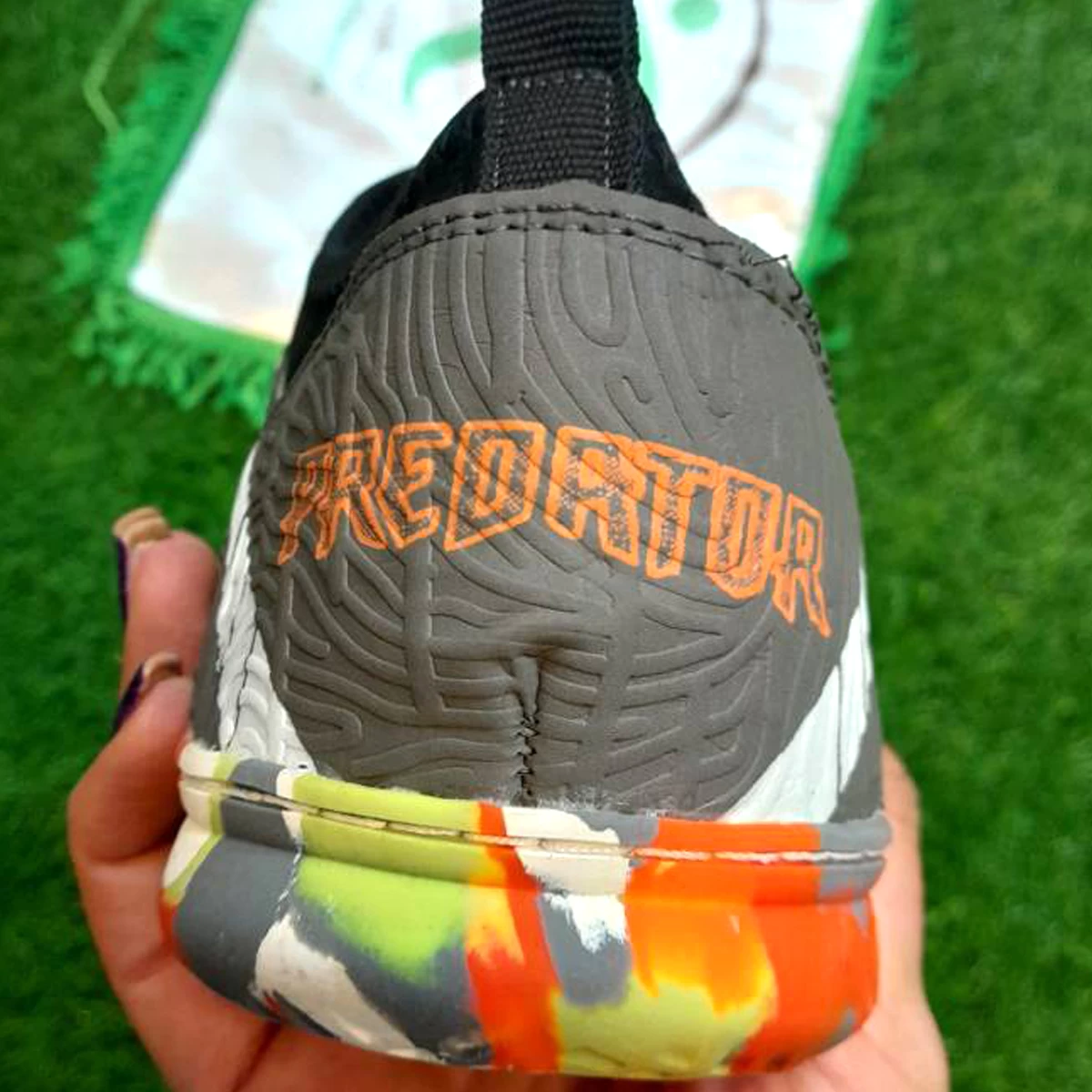 کفش فوتسال آدیداس پردیتور طرح اصلی Adidas Predator IC Gray