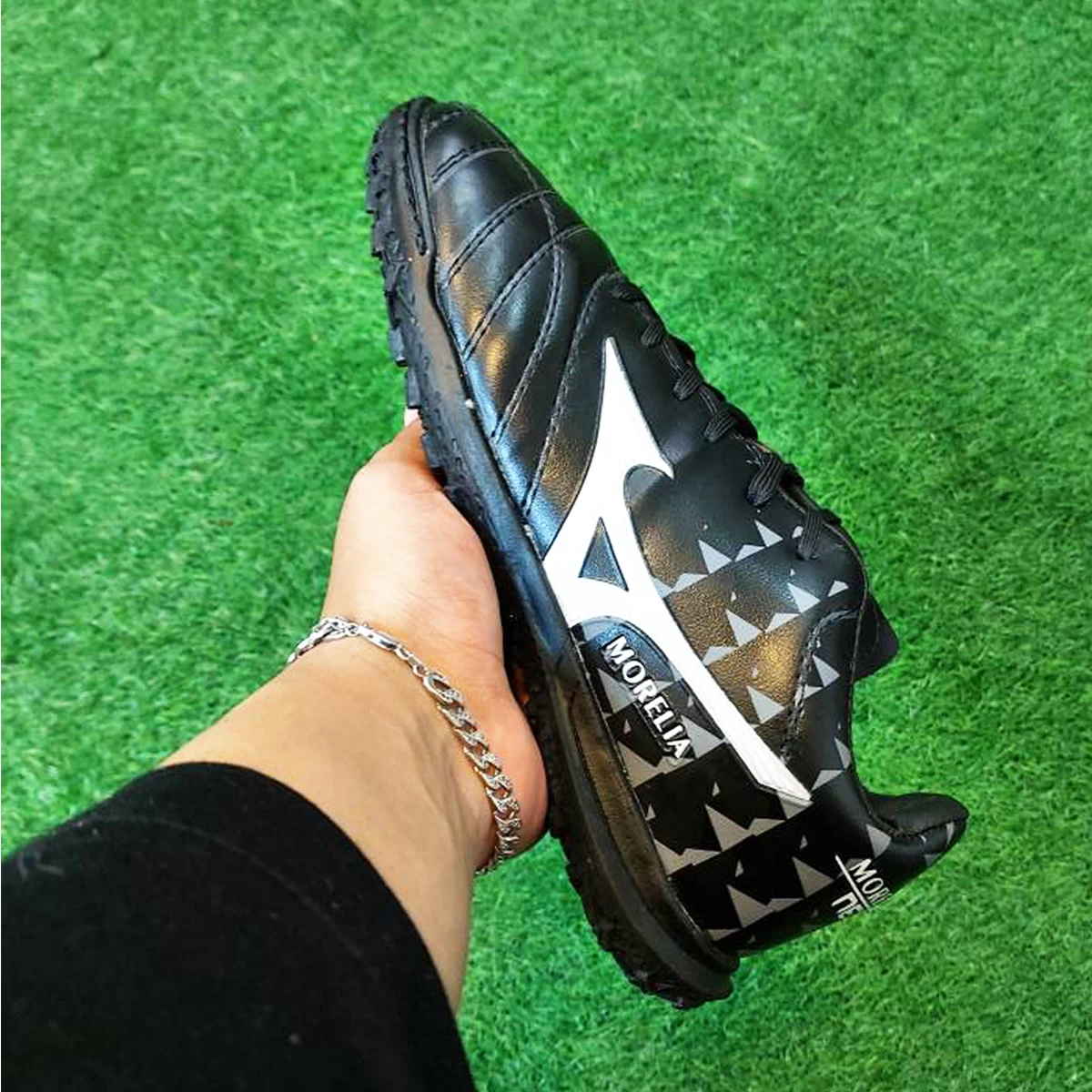 کفش چمن مصنوعی سایزکوچک میزانو مورلیا طرح اصلی Mizuno Morelia TF Black White