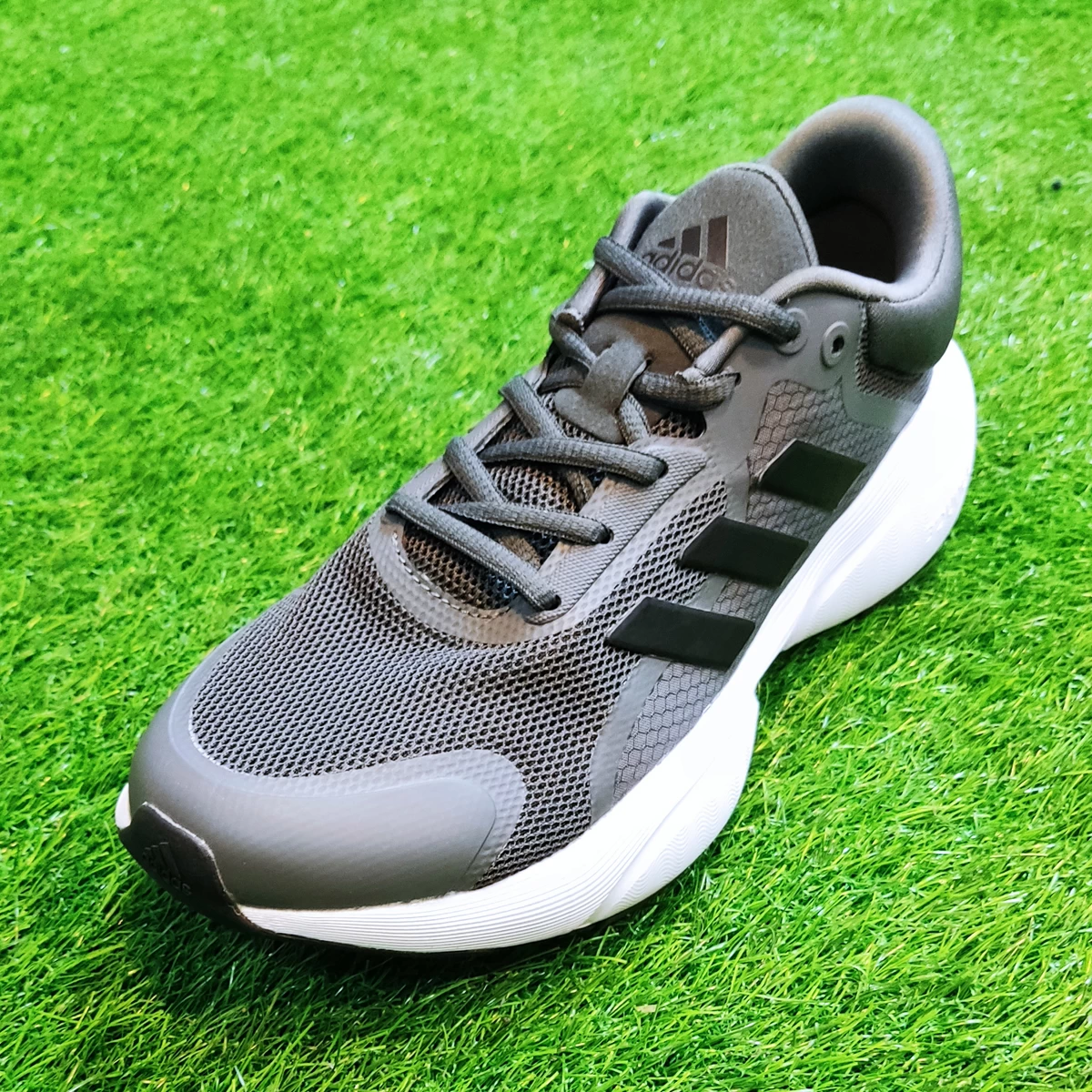 کتانی رانینگ مردانه آدیداس طرح اصلی Adidas Alpha Bunce Grey