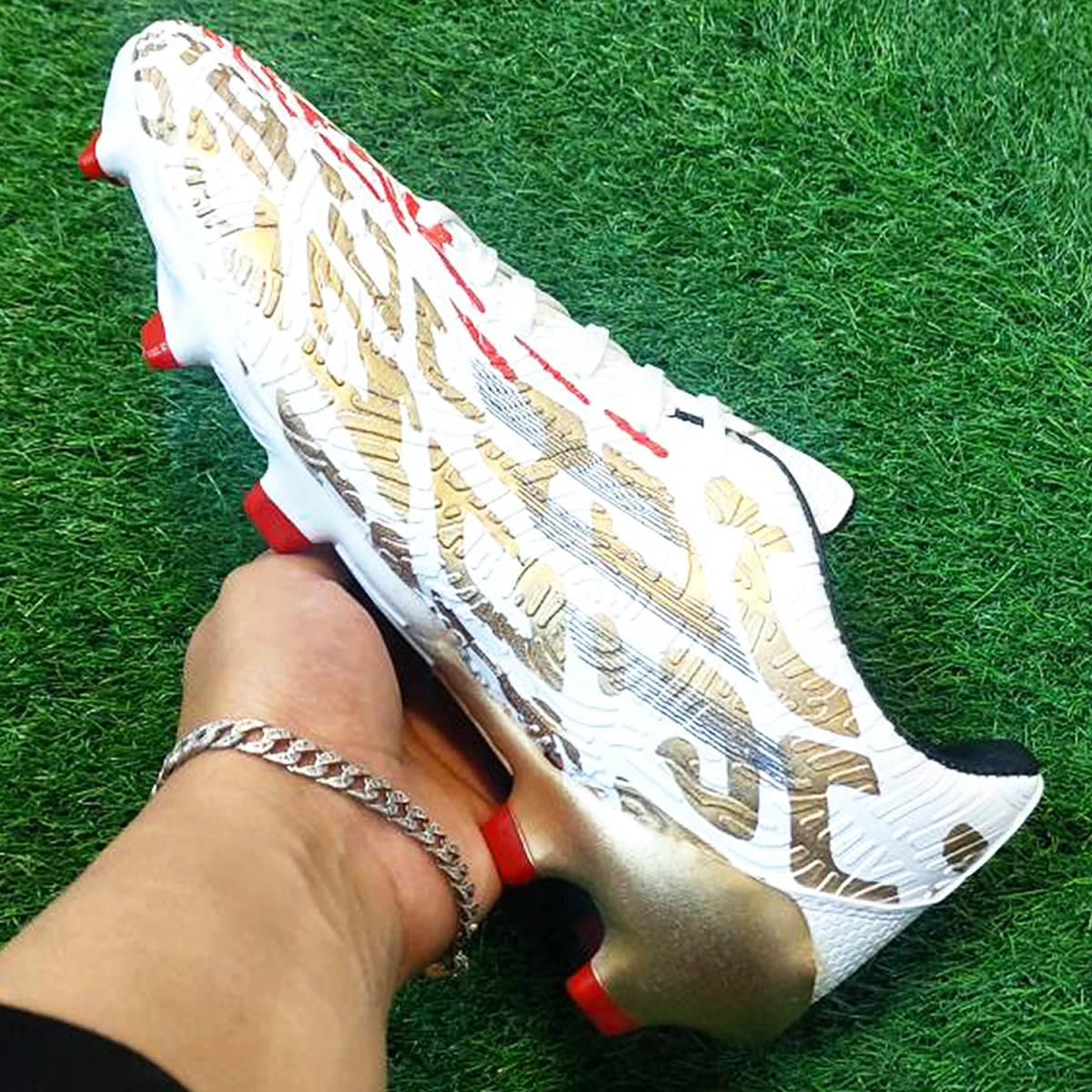 کفش فوتبال آدیداس طرح اصلی Adidas Total FG MG White Grey Red