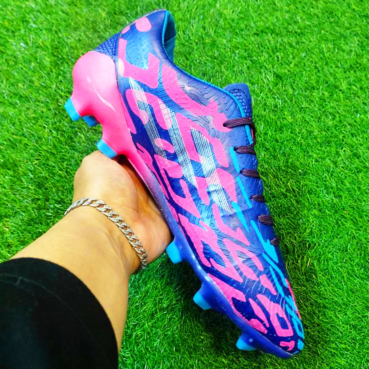 کفش فوتبال آدیداس طرح اصلی Adidas Total FG MG Blue Pink