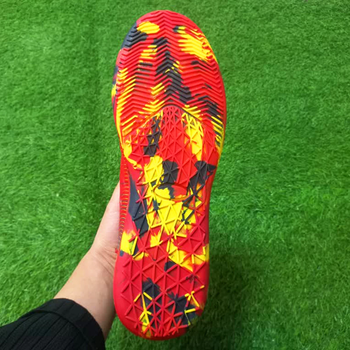 کفش فوتسال پوما الترا طرح اصلی Puma Ultra IC Red Yellow