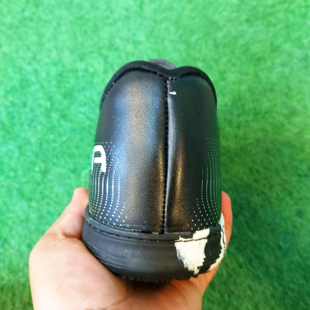 کفش فوتسال پوما طرح اصلی Puma Ultra IC Black White