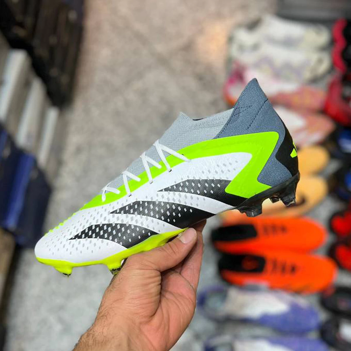 کفش فوتبال آدیداس پردیتور طرح اصلی Adidas Predator Accuracy.1 FG MG Vapor White Grey Green