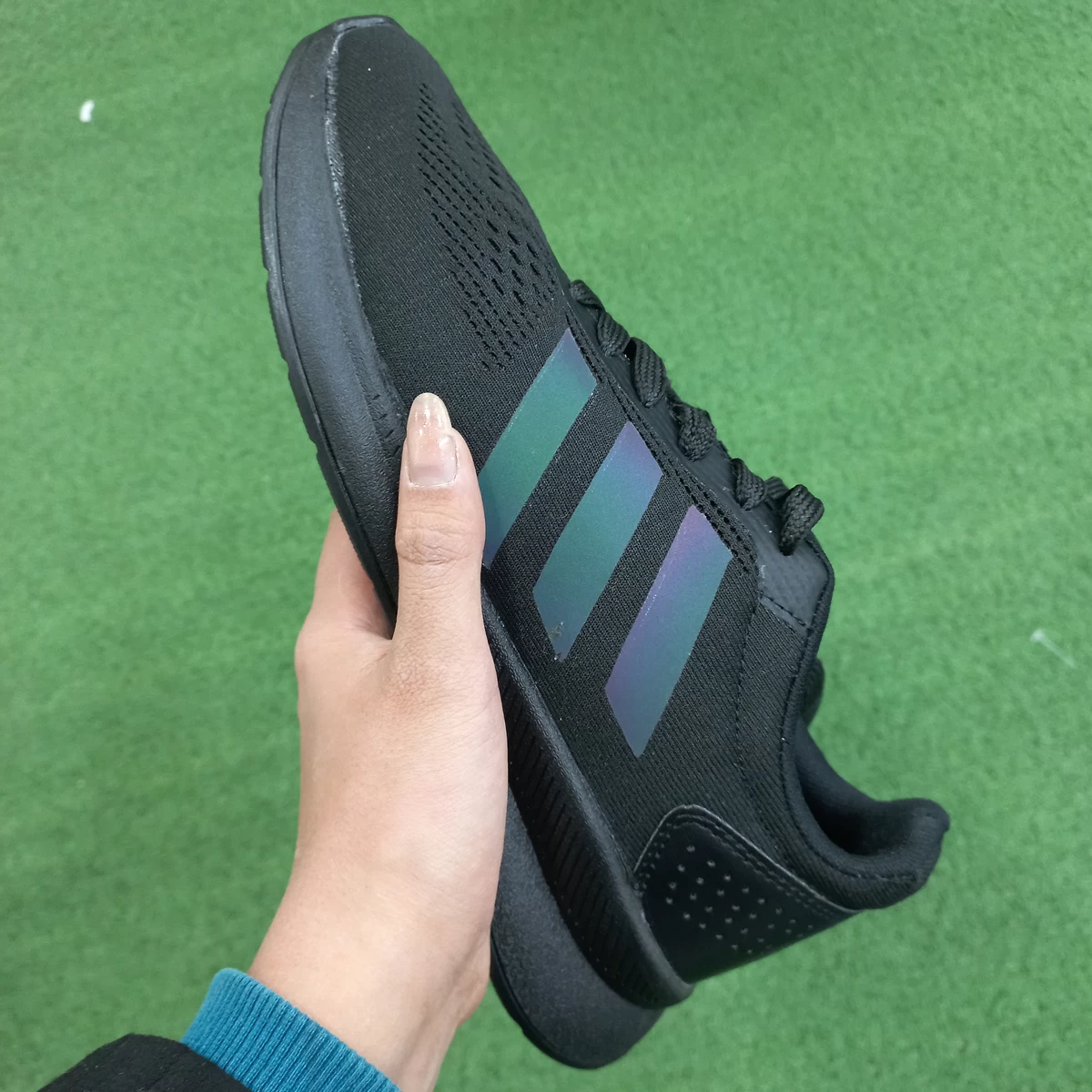کفش زنانه ادیداس  Adidas Falcon Black