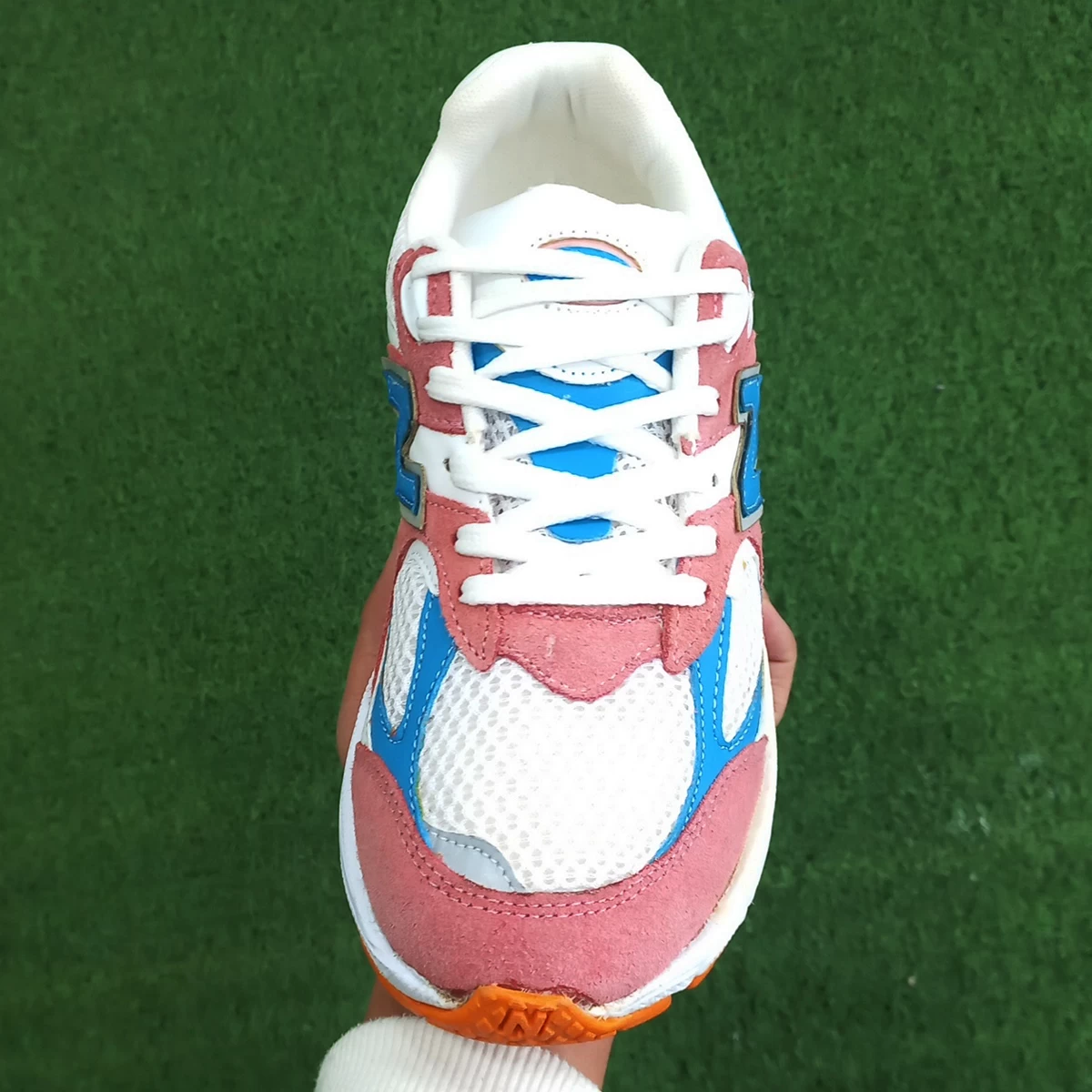 کتانی زنانه نیو بالانس New Balance 2002R Pink Blue