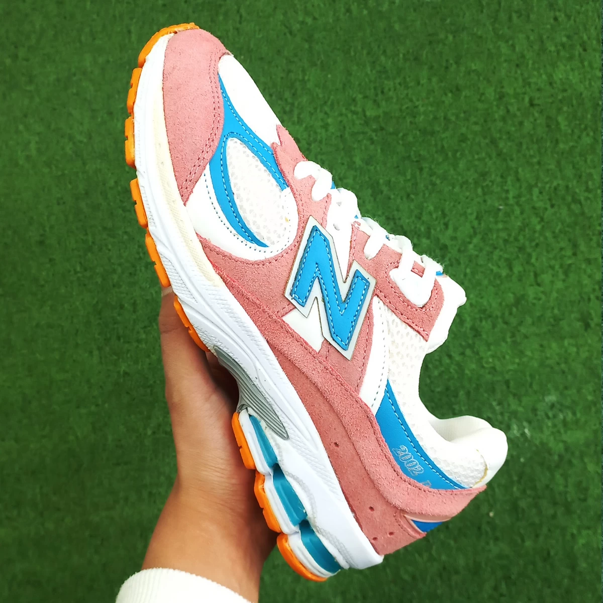 کتانی زنانه نیو بالانس New Balance 2002R Pink Blue