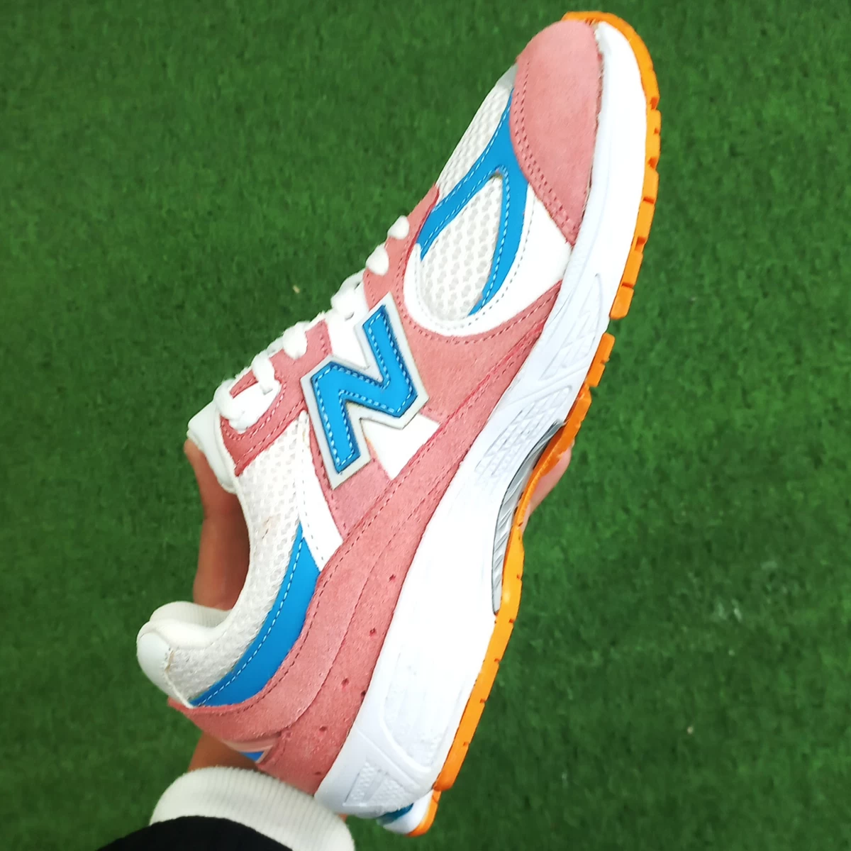 کتانی زنانه نیو بالانس New Balance 2002R Pink Blue