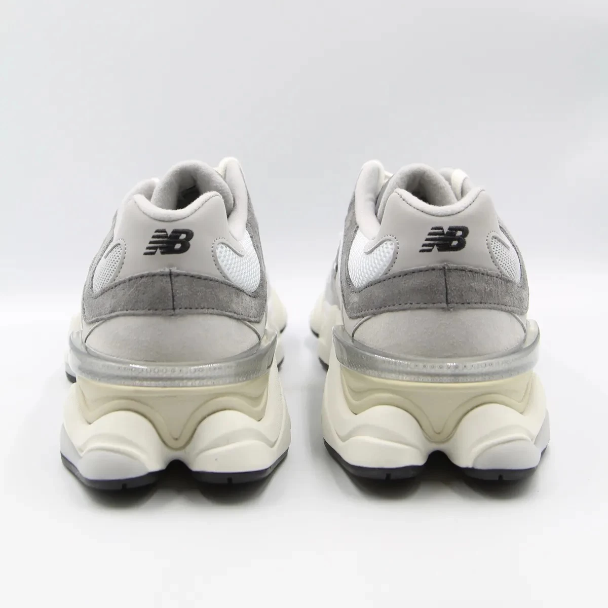 کتانی نیوبالانس طرح اصلی  New Balance 9060 Grey Cream