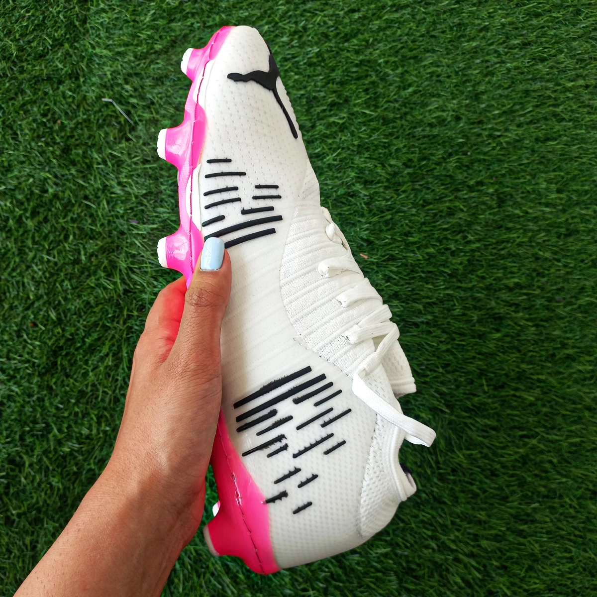 کفش فوتبال پوما فیوچر Puma Future White Pink