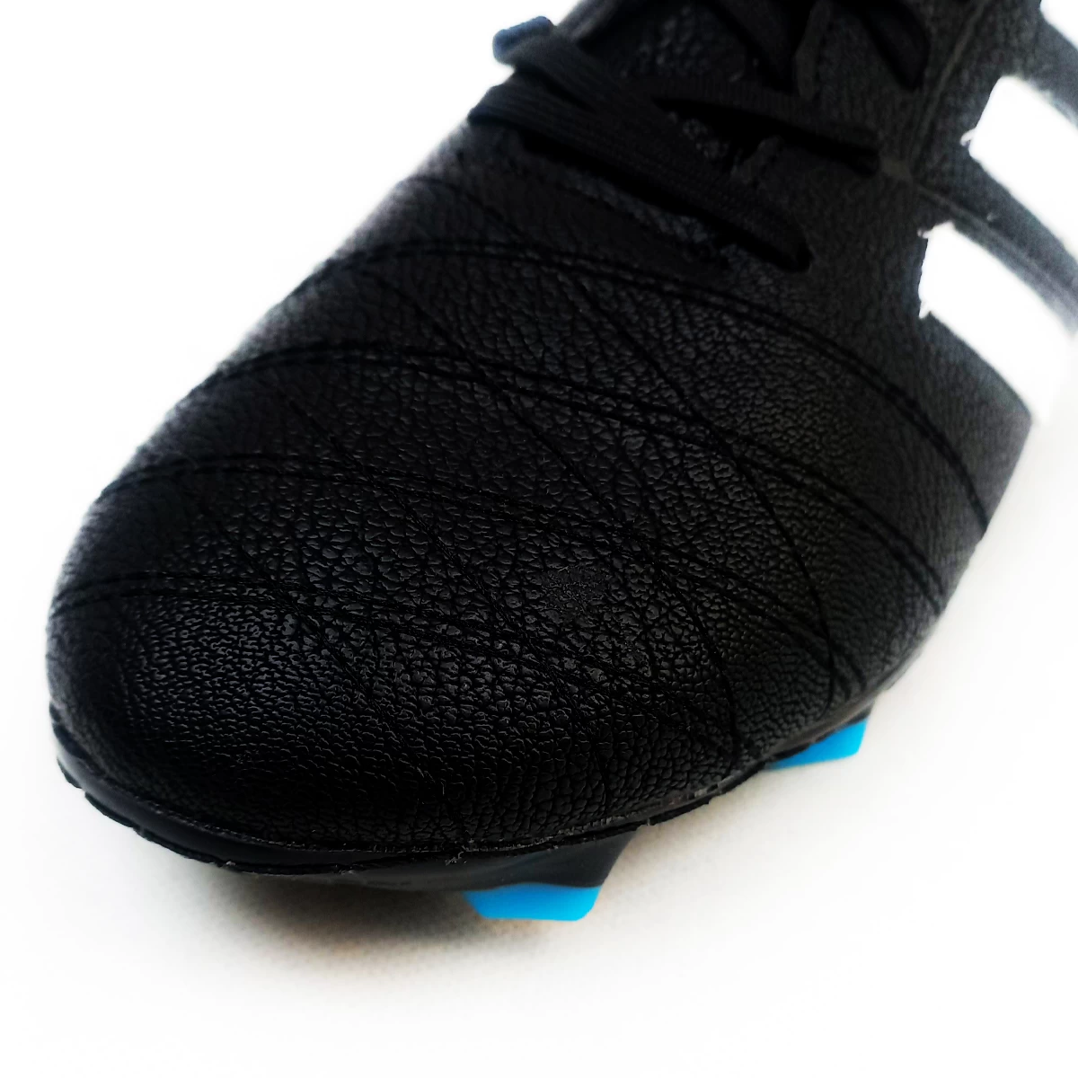 کفش فوتبال آدیداس کروس Adidas Black White Blue