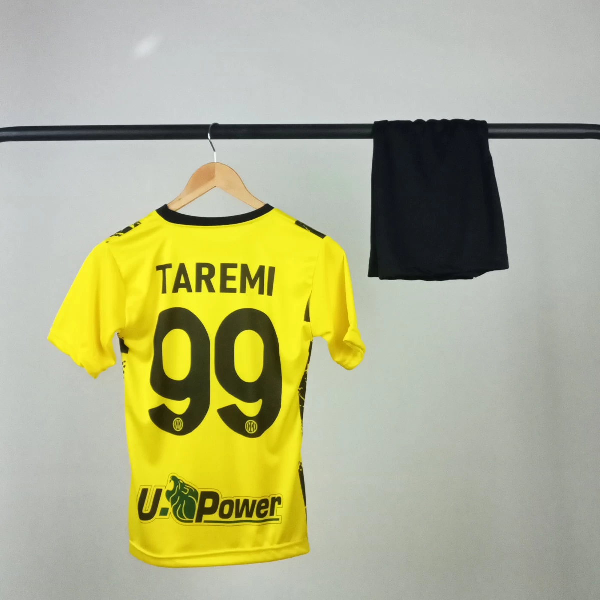 پیراهن و شورت سوم اینترمیلان با نام مهدی طارمی Inter Milan Third 2024-25 Kit
